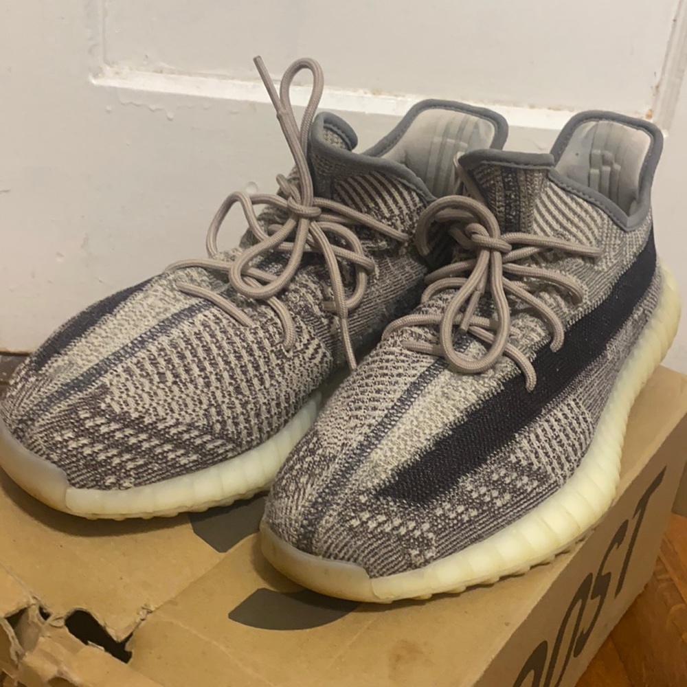 Yeezy boast 350